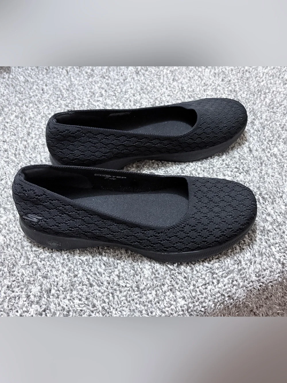 Skechers Goga Max Womens 8.5 Go Step Lite Black Slip On Ballet Flat Shoes 14743